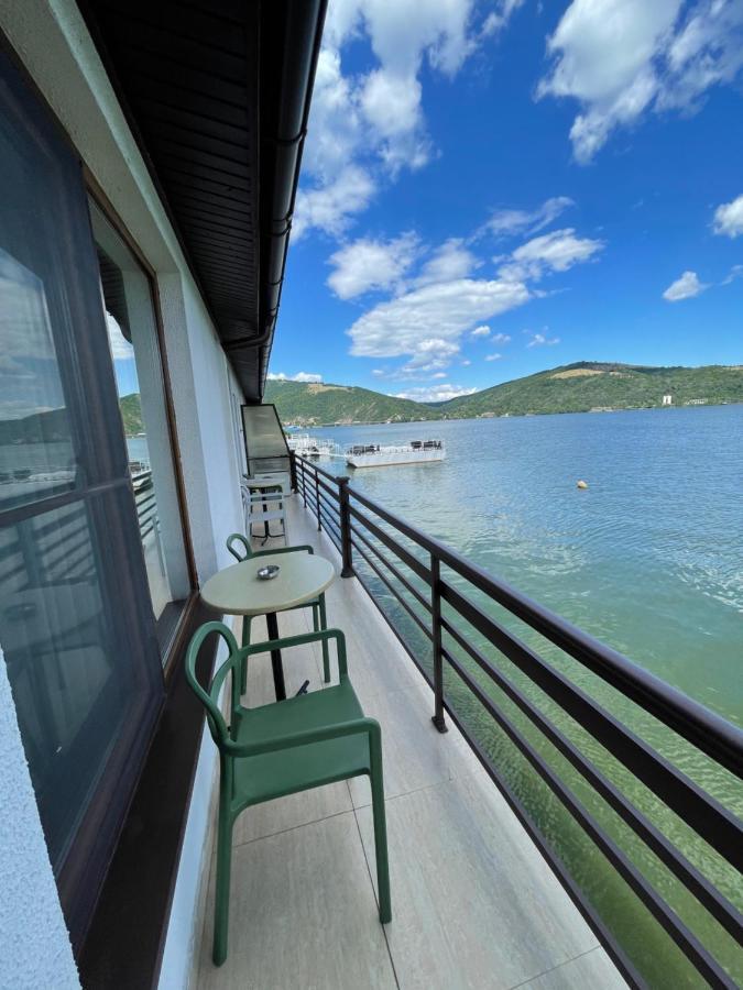 Melin Residence Orşova Екстериор снимка