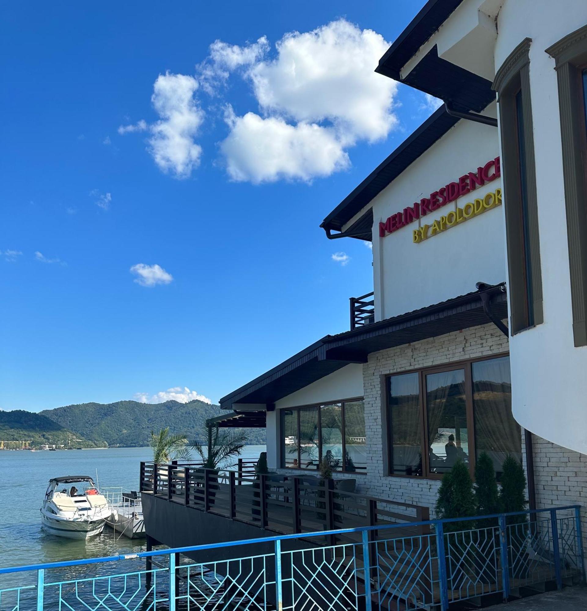 Melin Residence Orşova Екстериор снимка